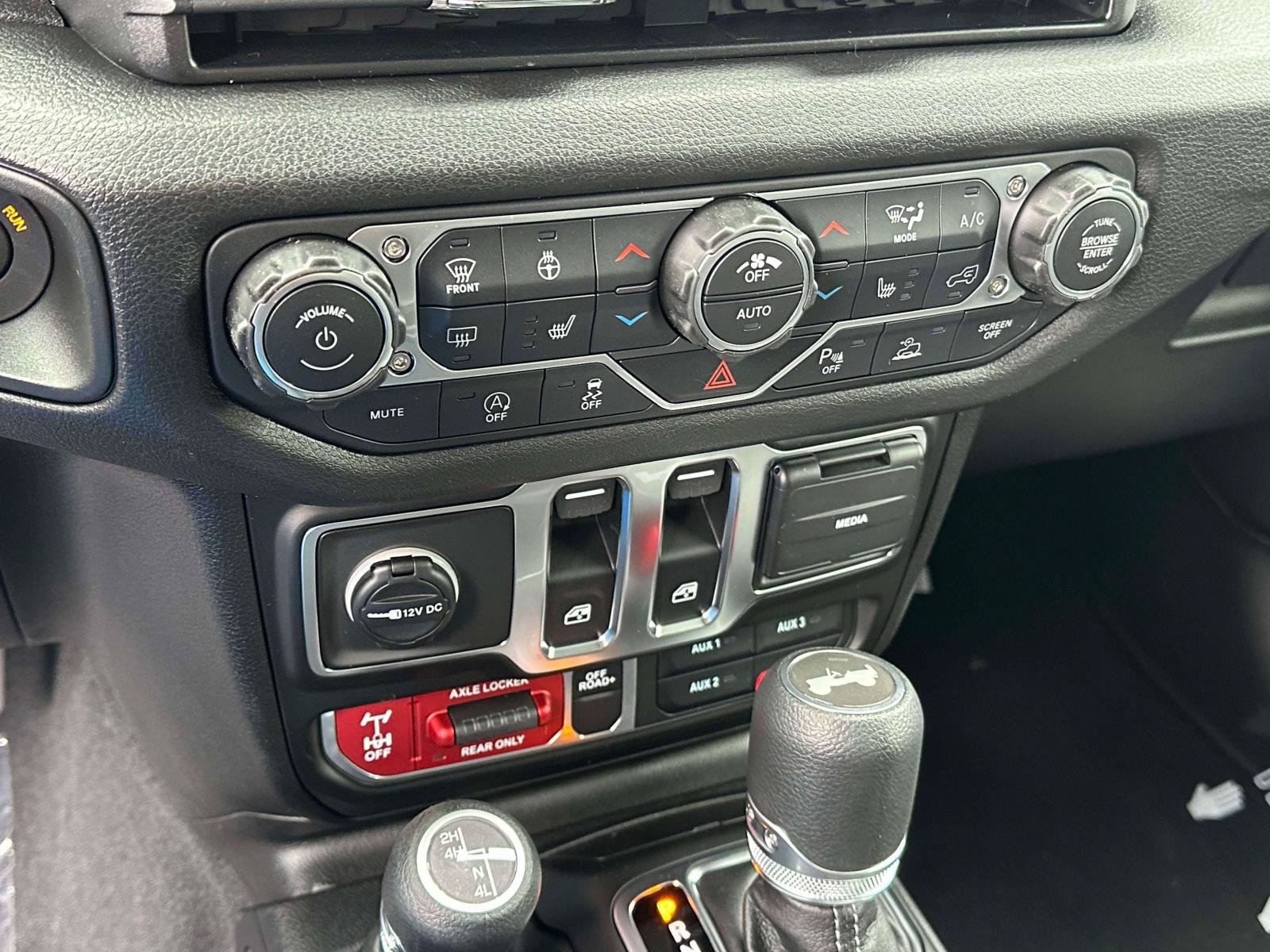 New 2026 Jeep Wrangler Sport AWD/4WD image 28