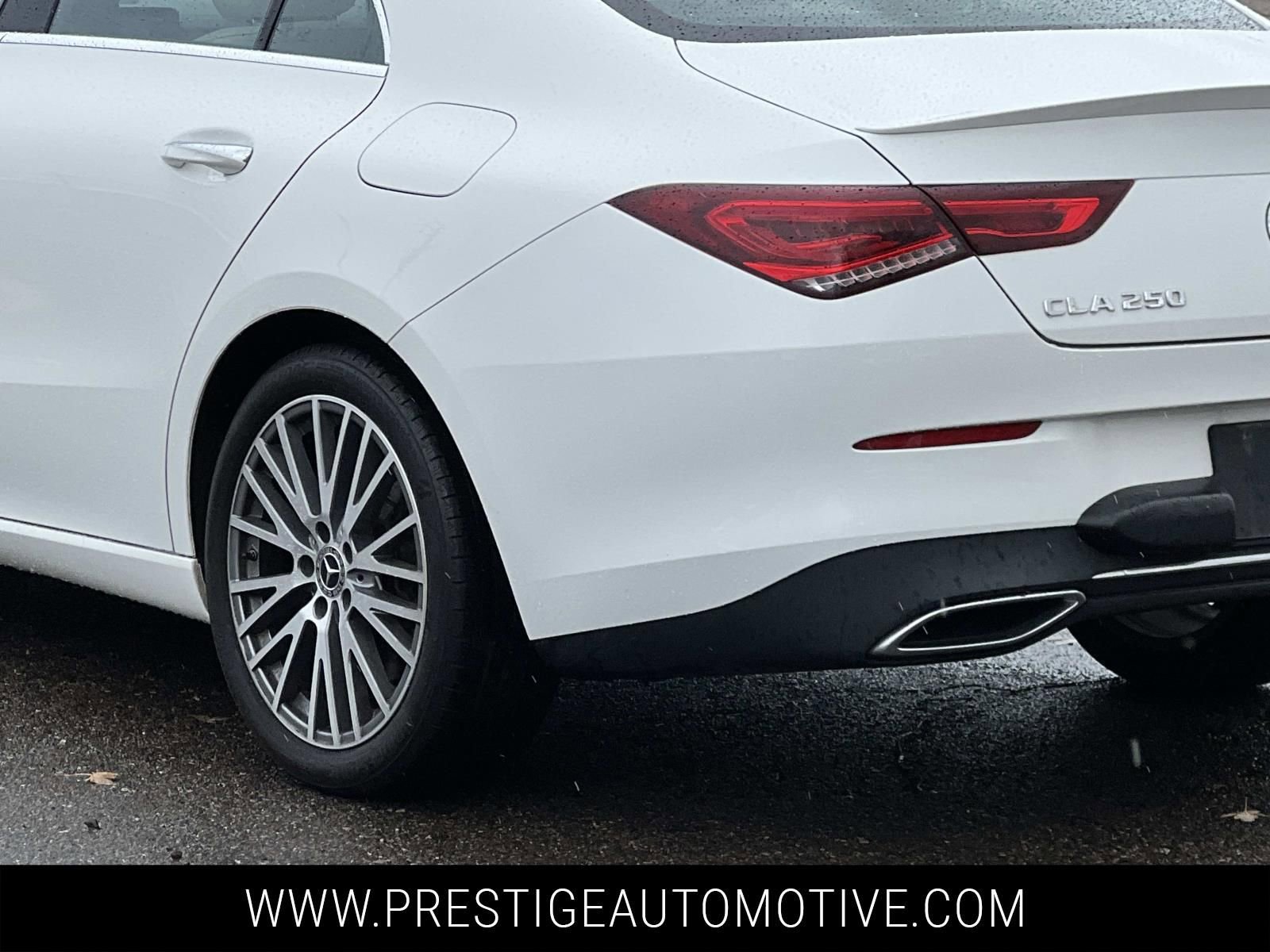 Used 2021 Mercedes-Benz CLA 250 4MATIC image 4