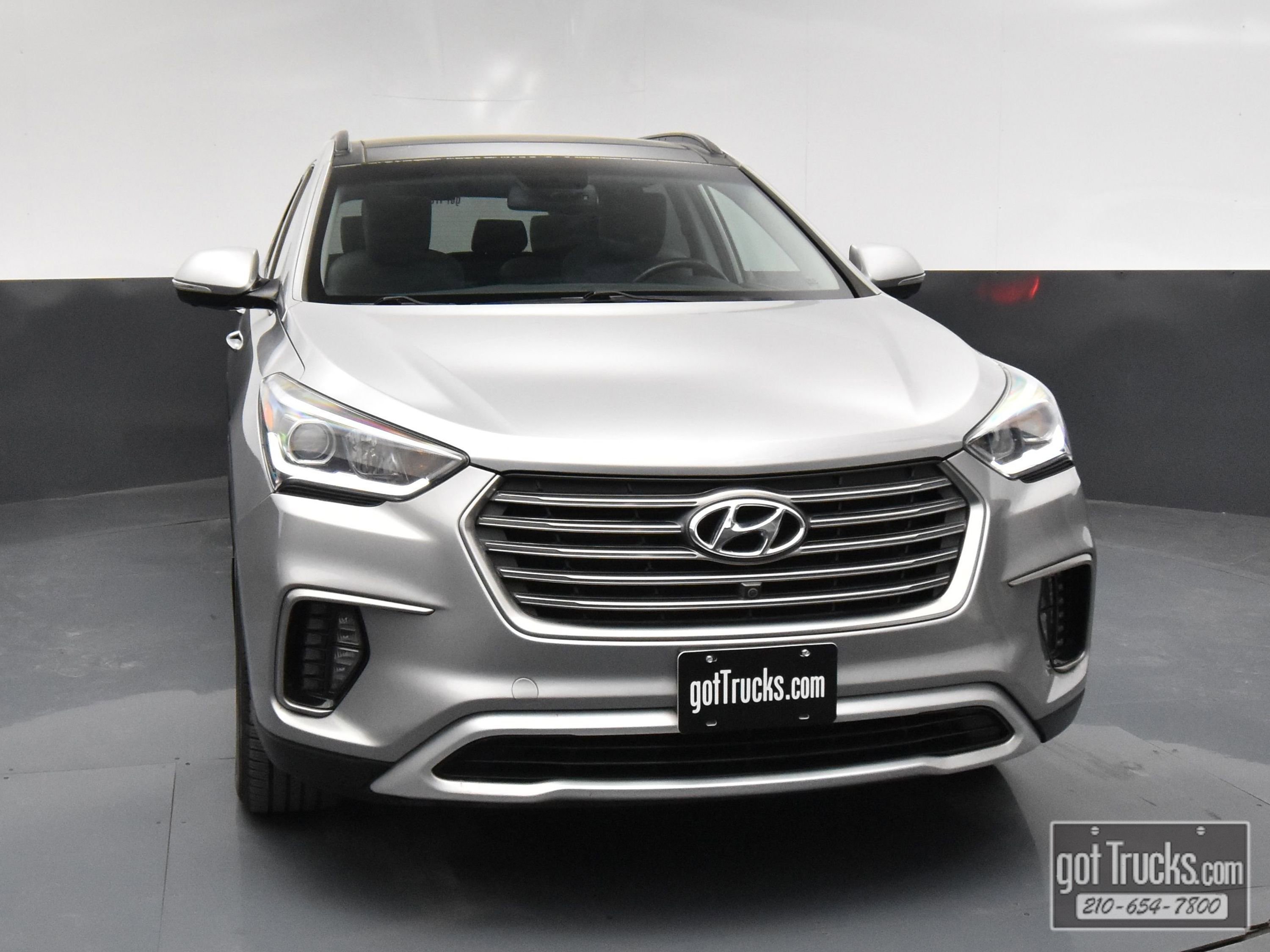 Used 2017 Hyundai Santa Fe Limited image 49