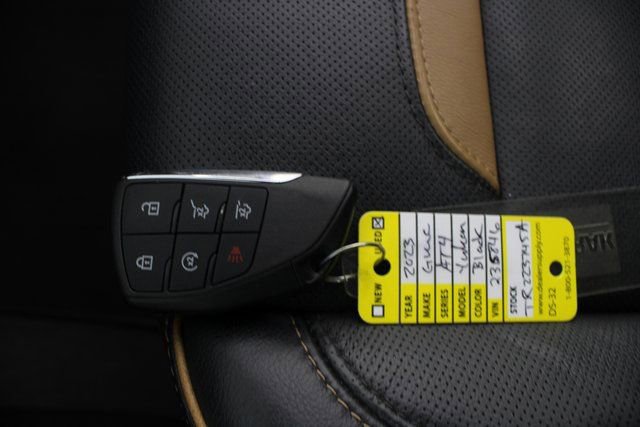 Used 2023 GMC Yukon AT4 w/ Technology Package image 8