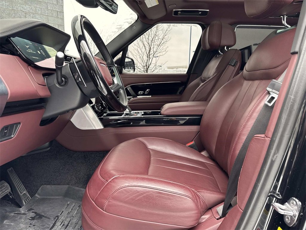 Used 2023 Land Rover Range Rover Autobiography image 19