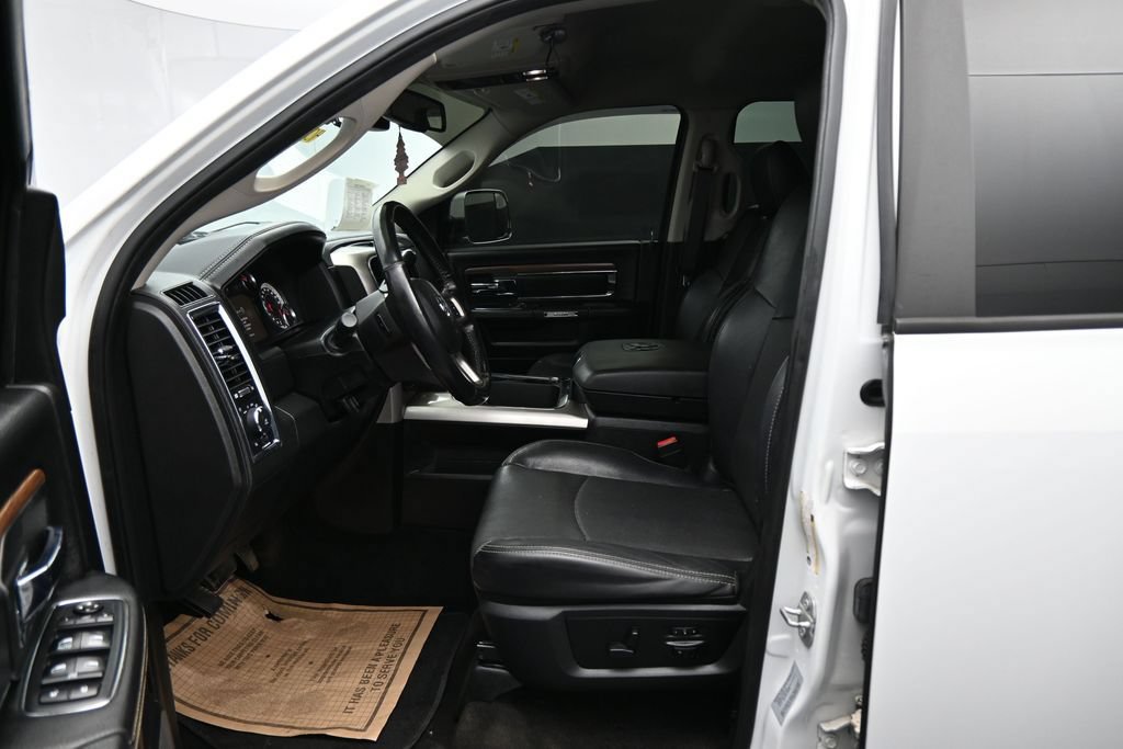 Used 2018 RAM 2500 Laramie w/ Convenience Group AWD/4WD image 10