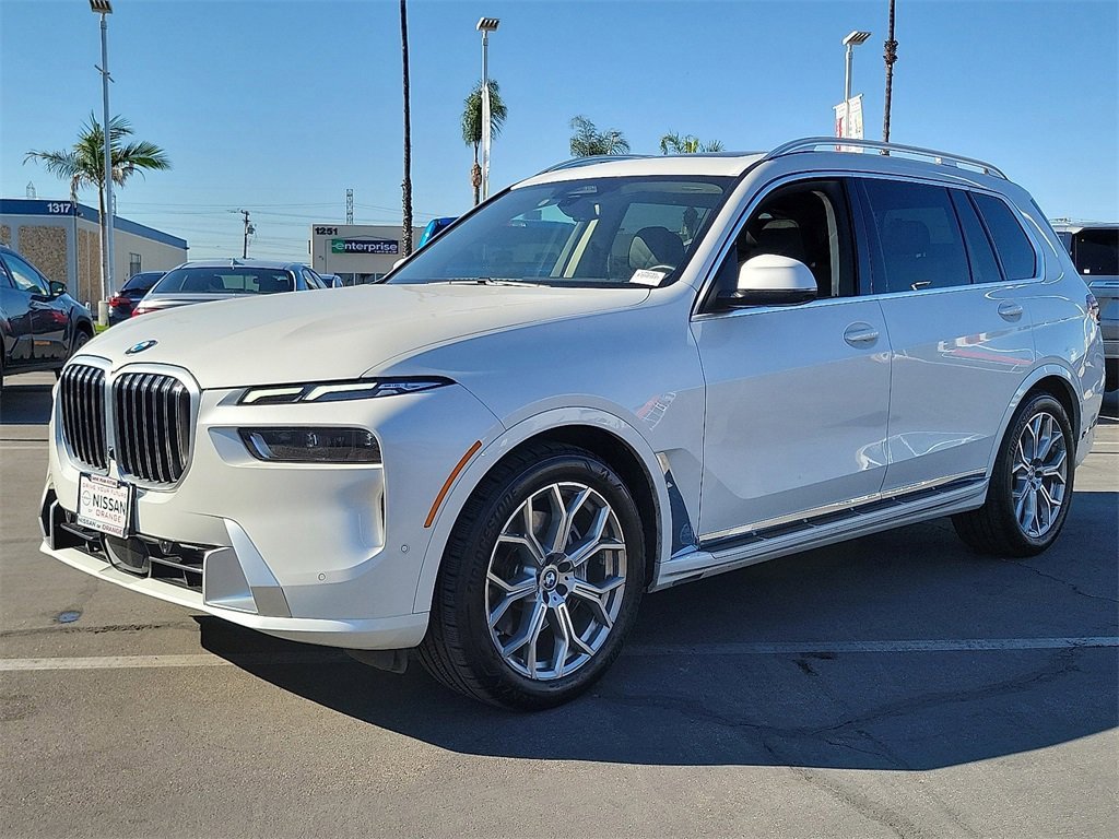 Used 2024 BMW X7 xDrive40i image 31