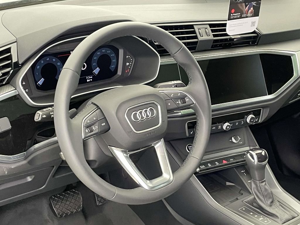New 2025 Audi Q3 2.0T Premium image 4