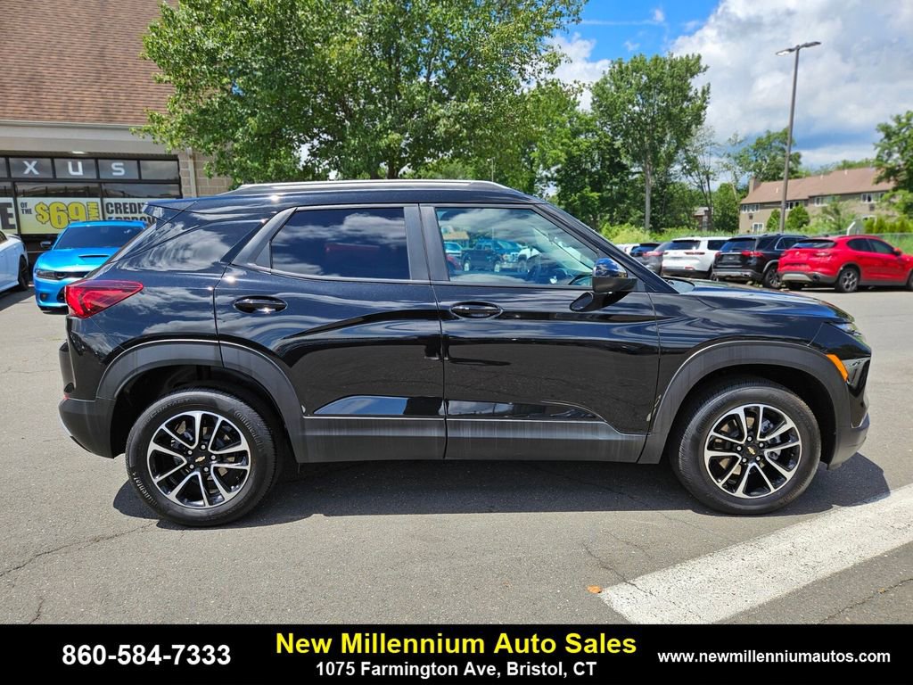 Used 2024 Chevrolet TrailBlazer LT image 6