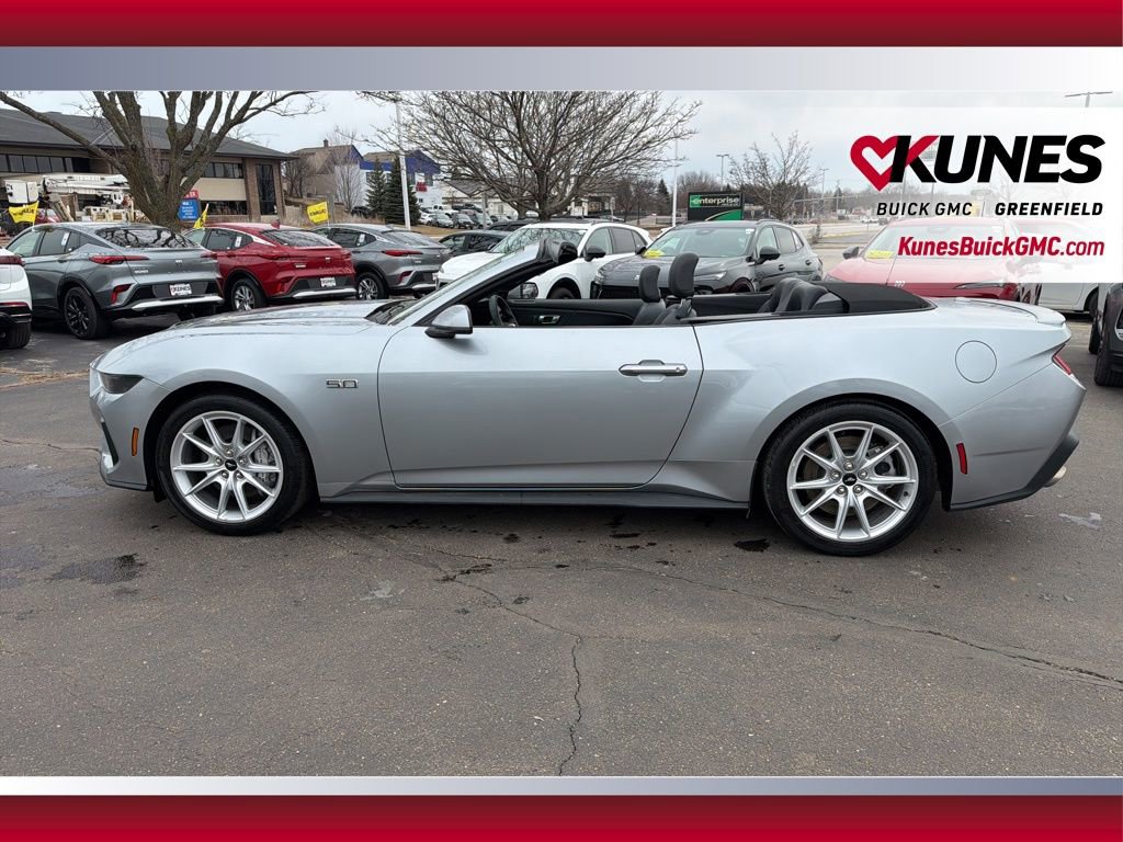 Used 2025 Ford Mustang GT Premium image 10