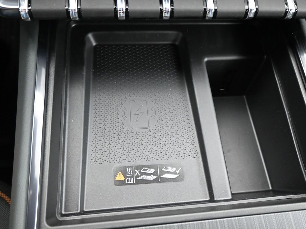 New 2025 GMC Acadia AT4 w/ LPO, Floor Liner Package image 21
