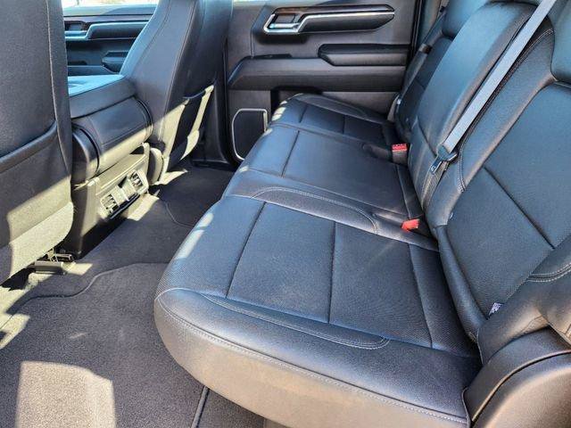 Used 2024 GMC Sierra 1500 SLT AWD/4WD image 10