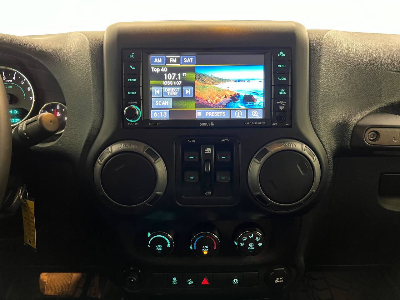 Used 2017 Jeep Wrangler Unlimited Sport image 17