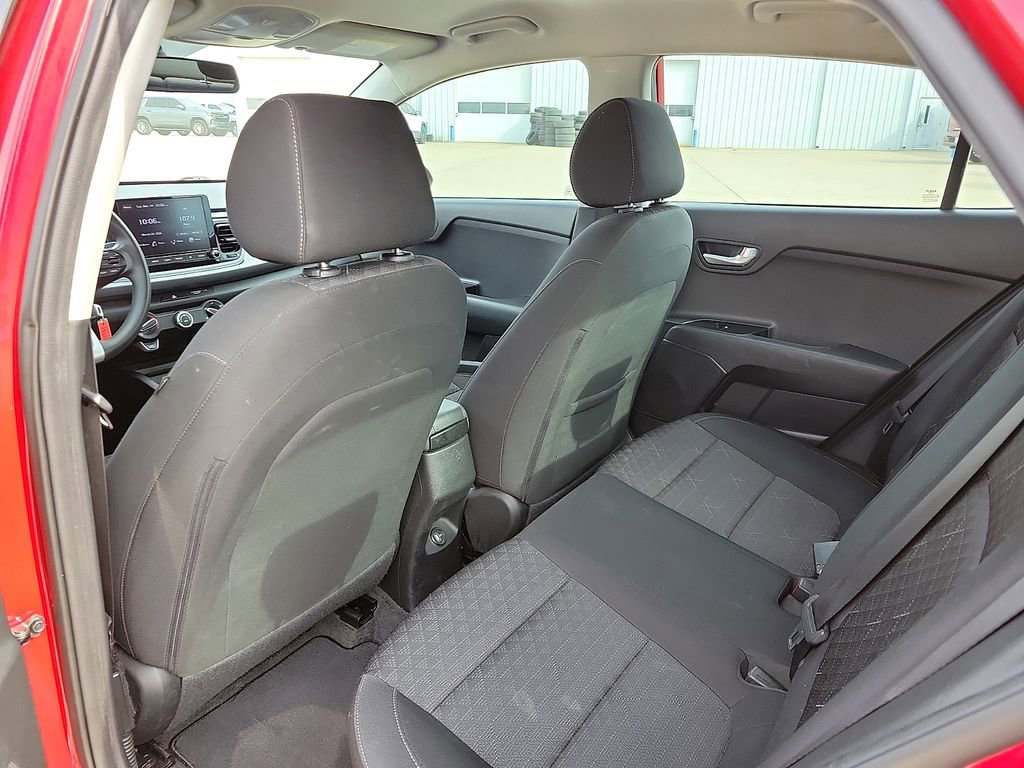 Used 2022 Kia Rio S image 9