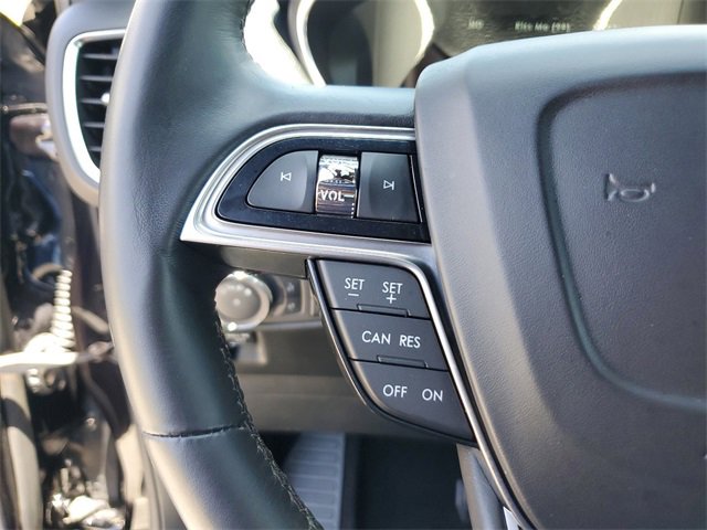 Used 2019 Lincoln Nautilus Select image 22