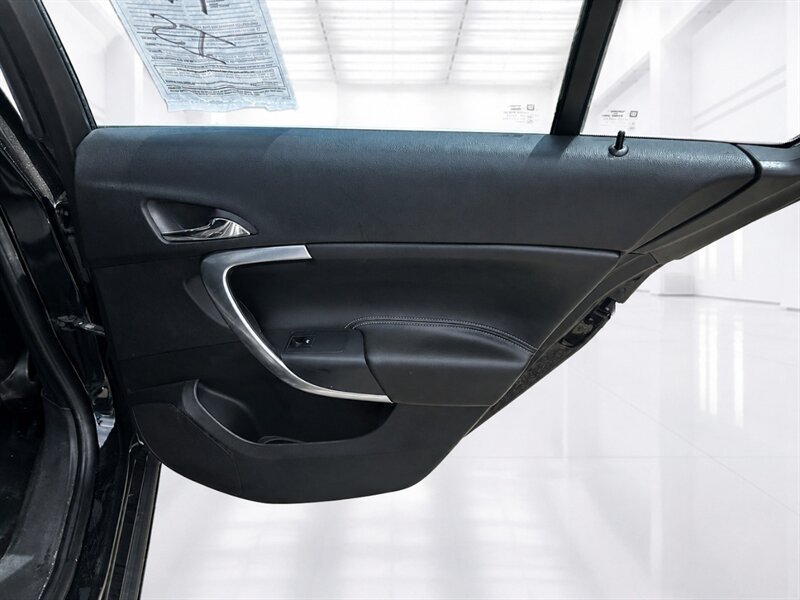 Used 2013 Buick Regal Premium FWD image 32