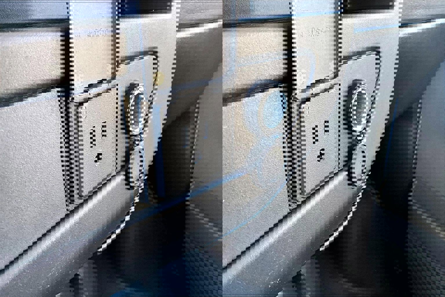 Used 2018 Chevrolet Express 2500 LT w/ LT Preferred Equipment Group image 26