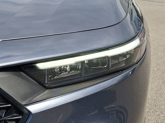 Used 2023 Honda Accord EX image 9