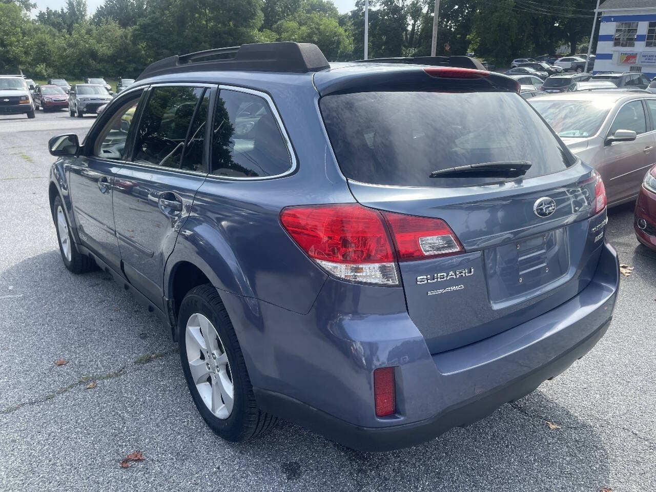 Used 2013 Subaru Outback 2.5i Premium AWD/4WD image 8
