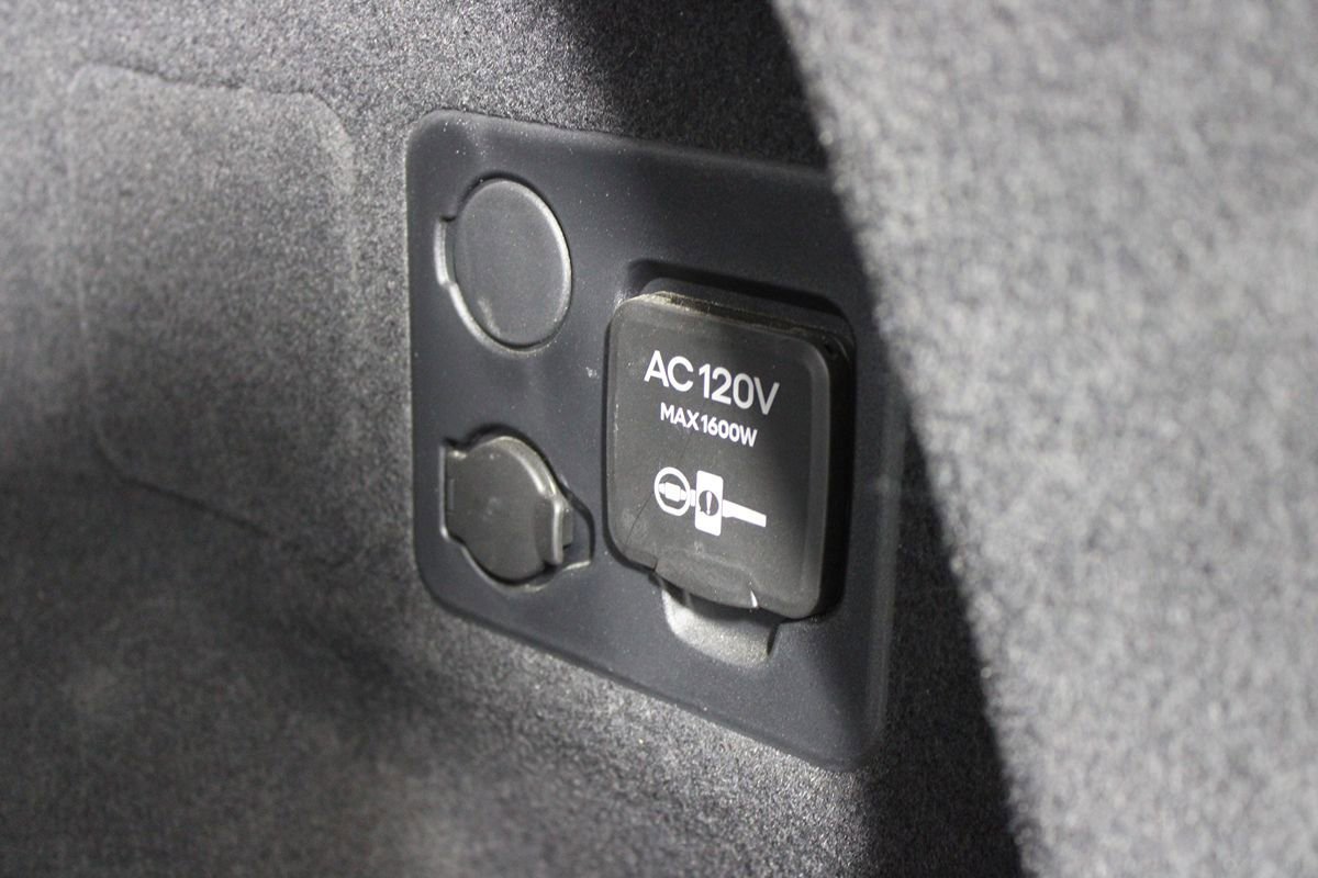 Used 2023 Fisker Ocean Extreme image 39