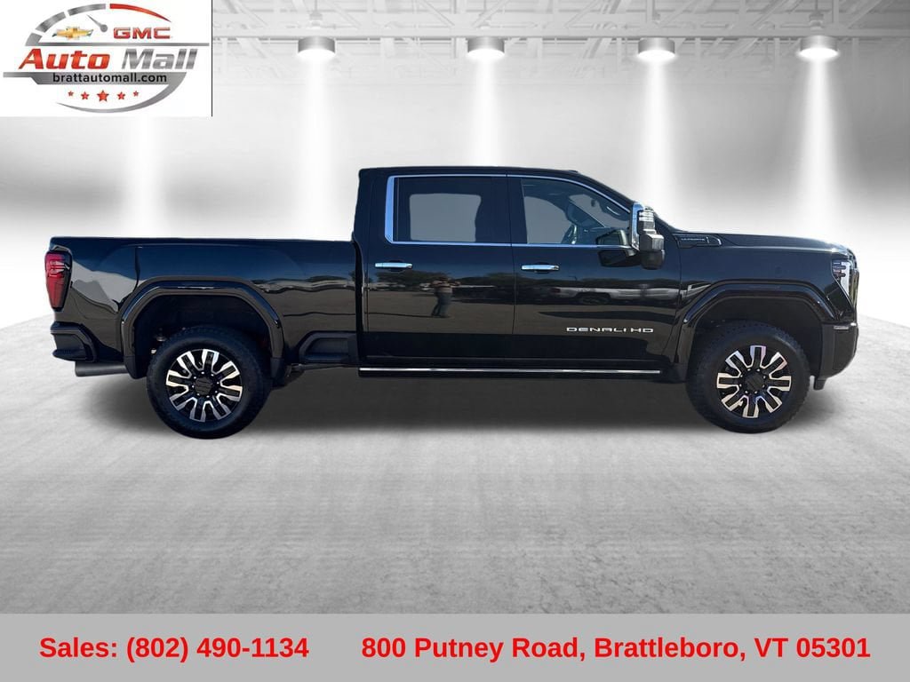 Used 2024 GMC Sierra 3500 Denali Ultimate AWD/4WD image 8