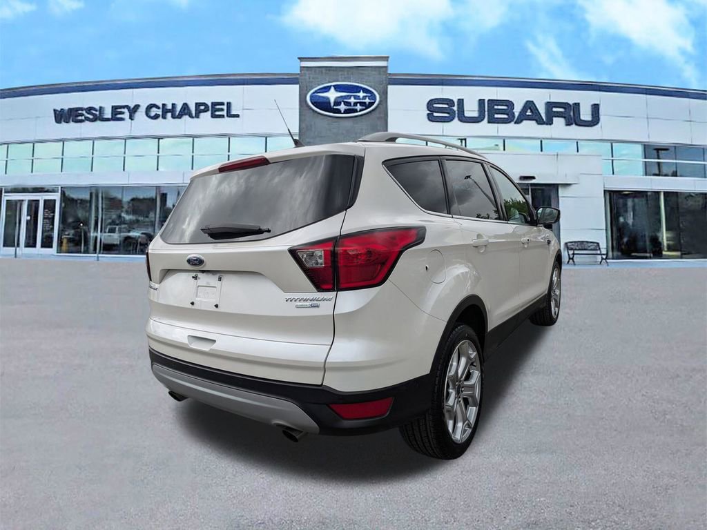 Used 2019 Ford Escape Titanium image 5