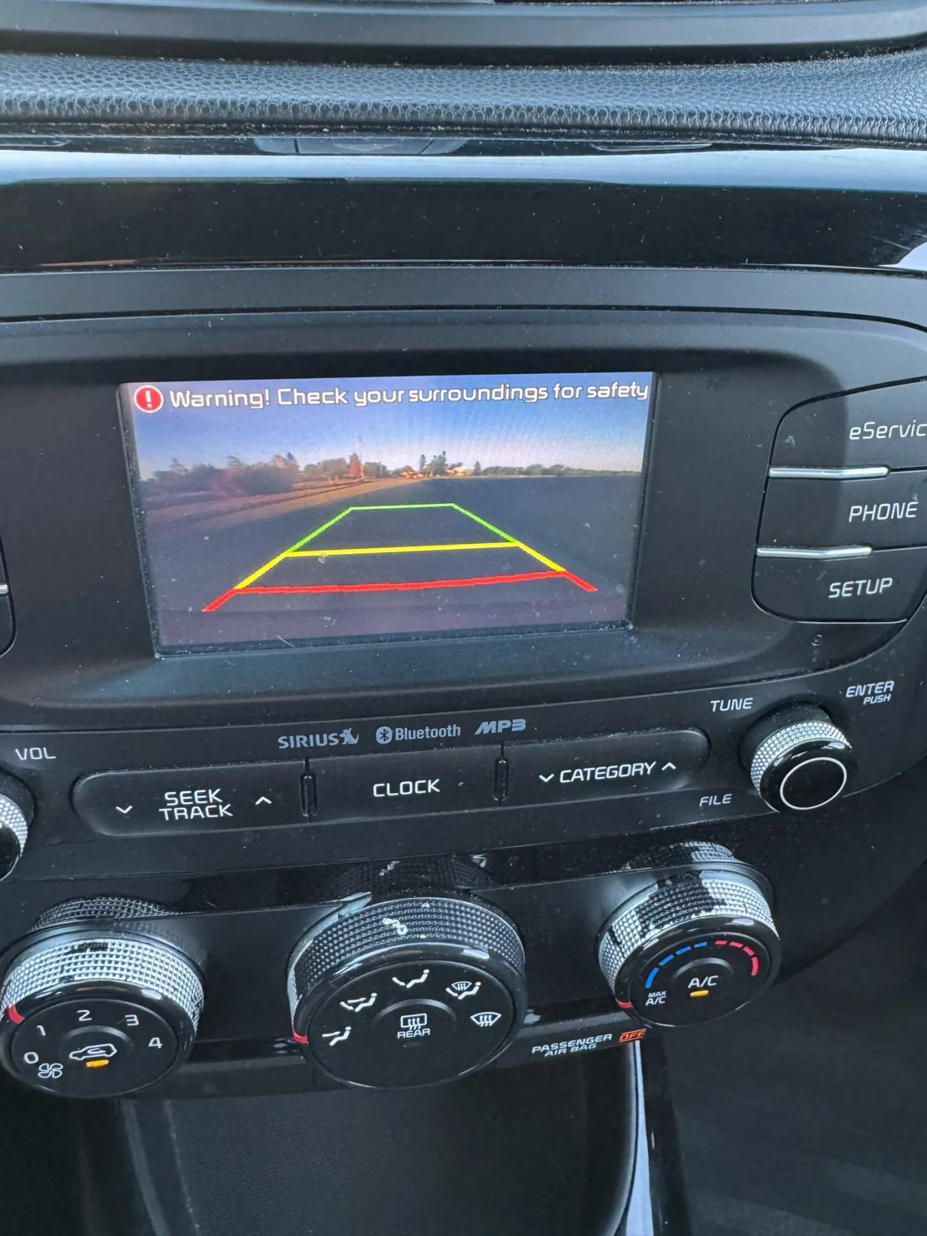 Used 2014 Kia Soul ! FWD image 24