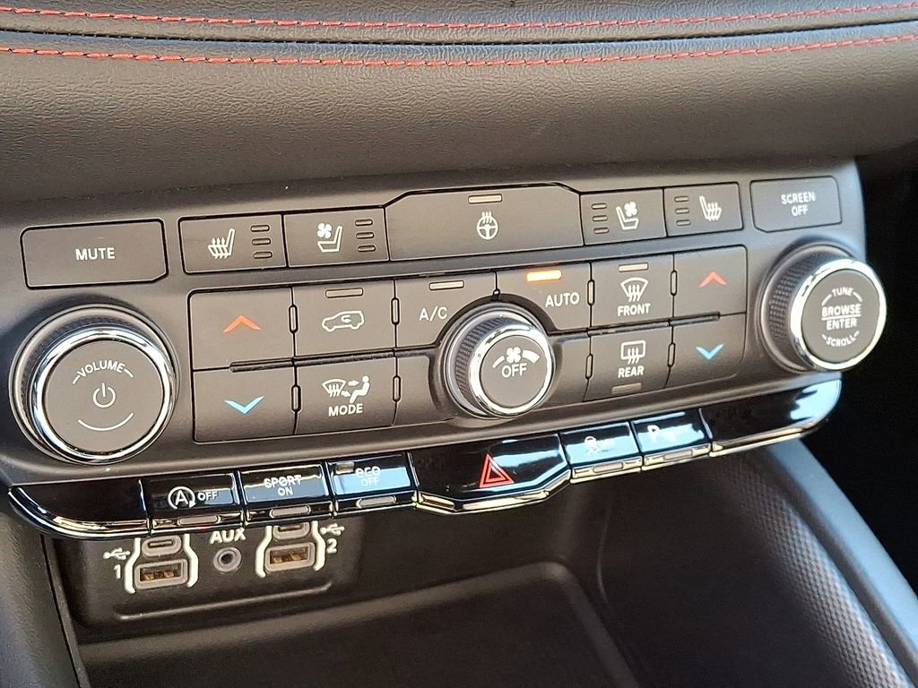 Used 2024 Dodge Durango GT image 22