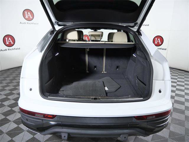Used 2022 Audi Q5 2.0T Premium Plus w/ Premium Plus Package image 10
