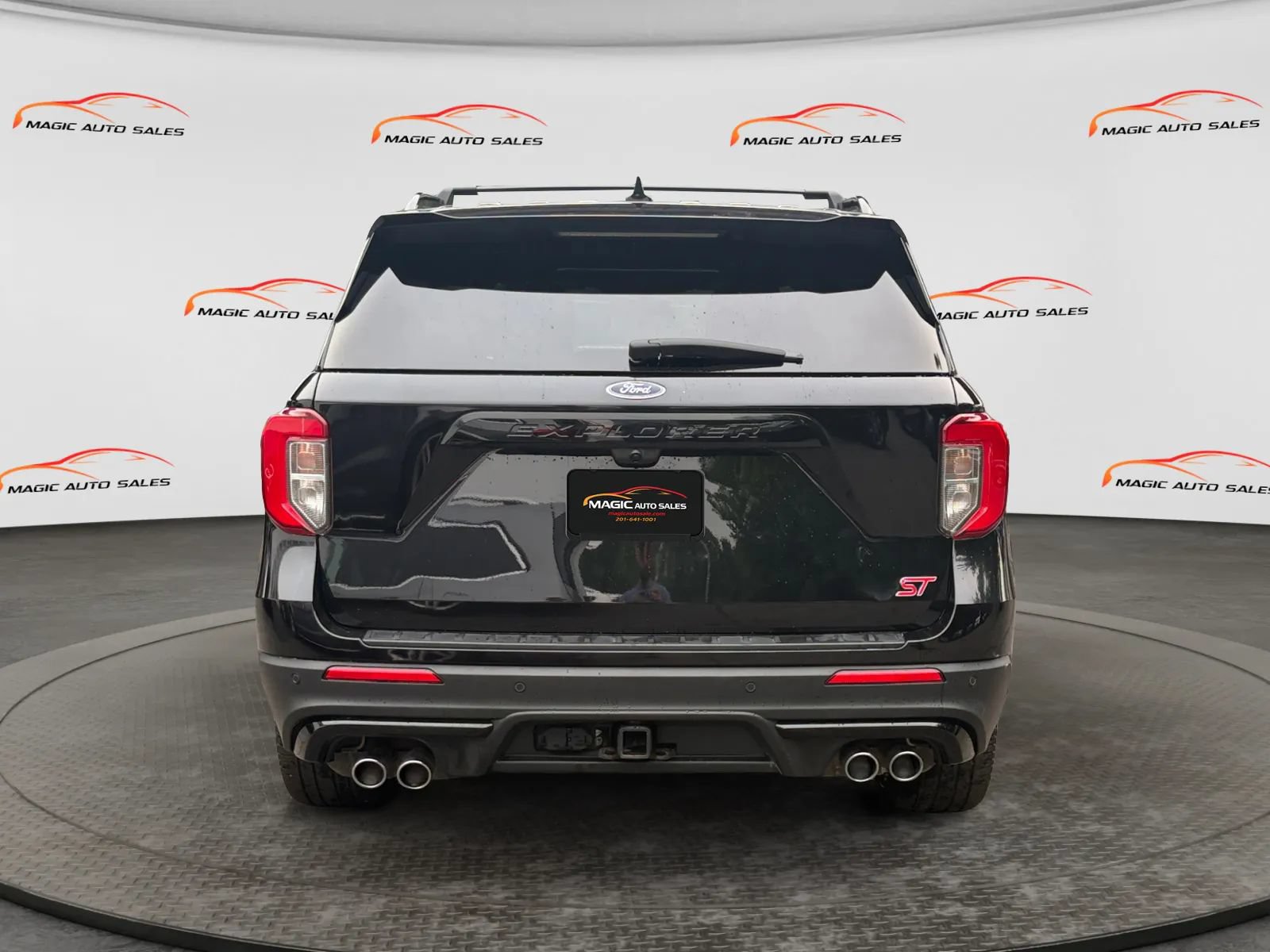 Used 2020 Ford Explorer ST w/ ST Street Pack AWD/4WD image 9