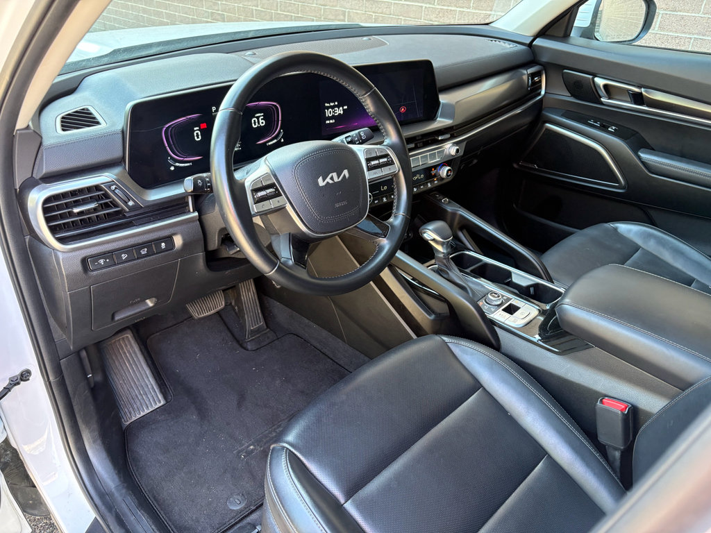 Used 2025 Kia Telluride S AWD/4WD image 13