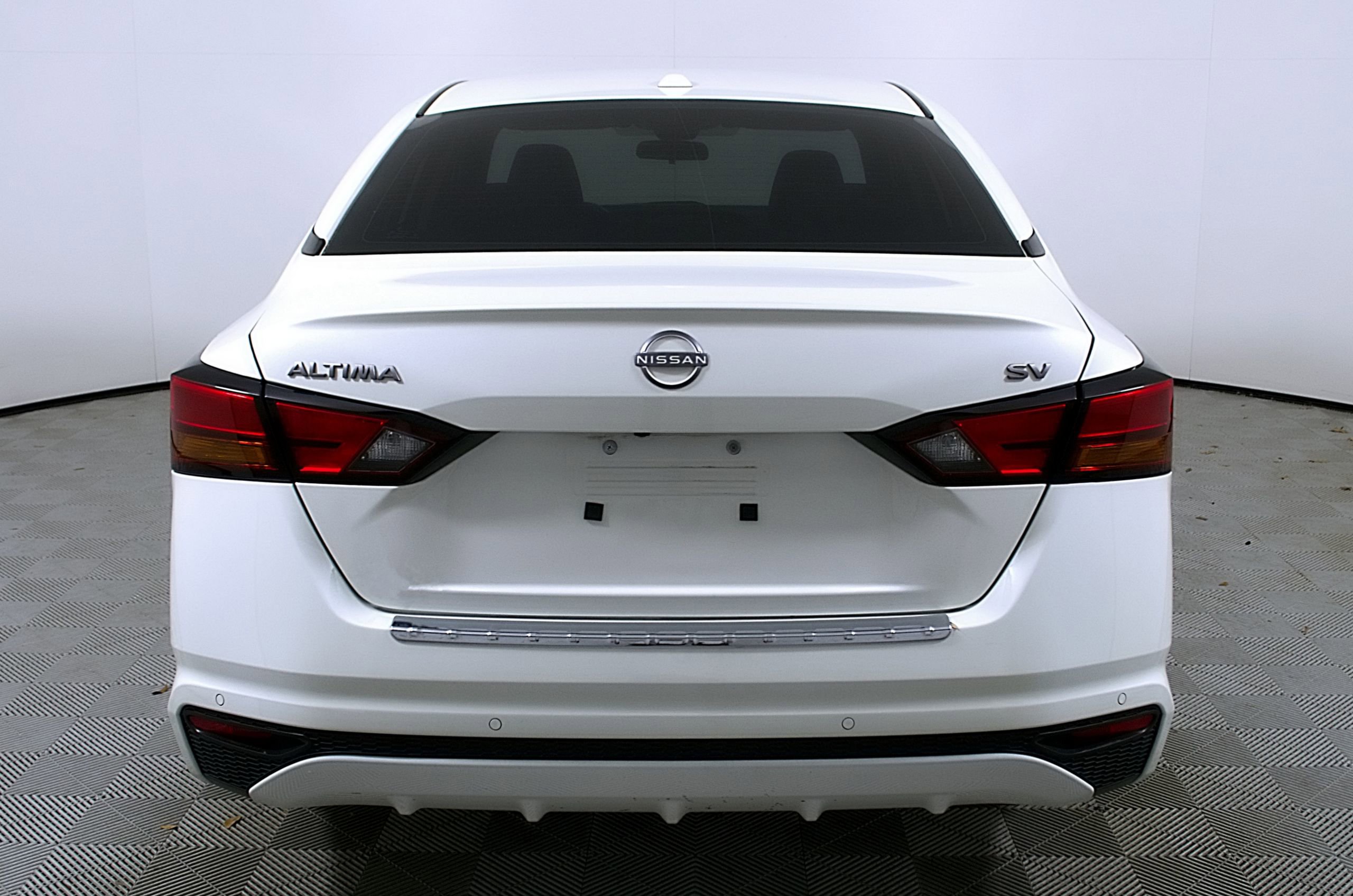 Used 2023 Nissan Altima 2.5 SV FWD image 8