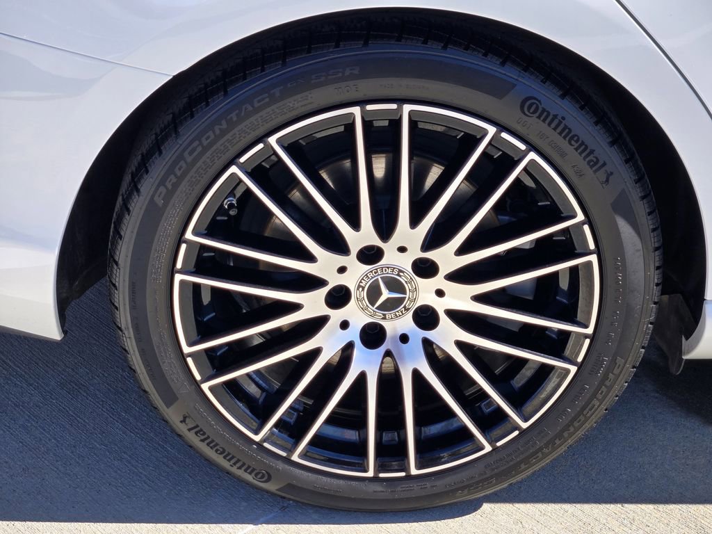 Used 2025 Mercedes-Benz C 300 4MATIC Sedan image 10