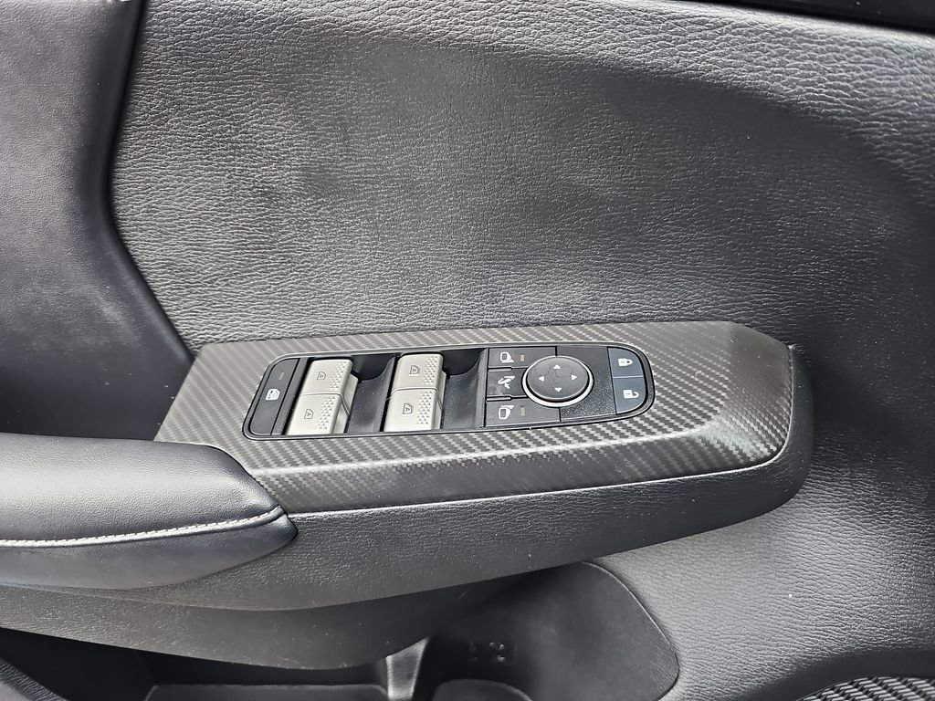 Used 2024 Mitsubishi Outlander 4WD Plug-In Hybrid image 27