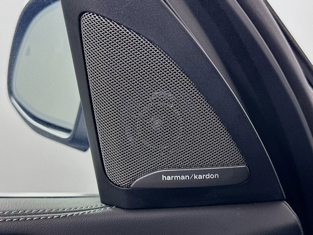 Certified 2024 BMW X7 xDrive40i w/ Premium Package image 19