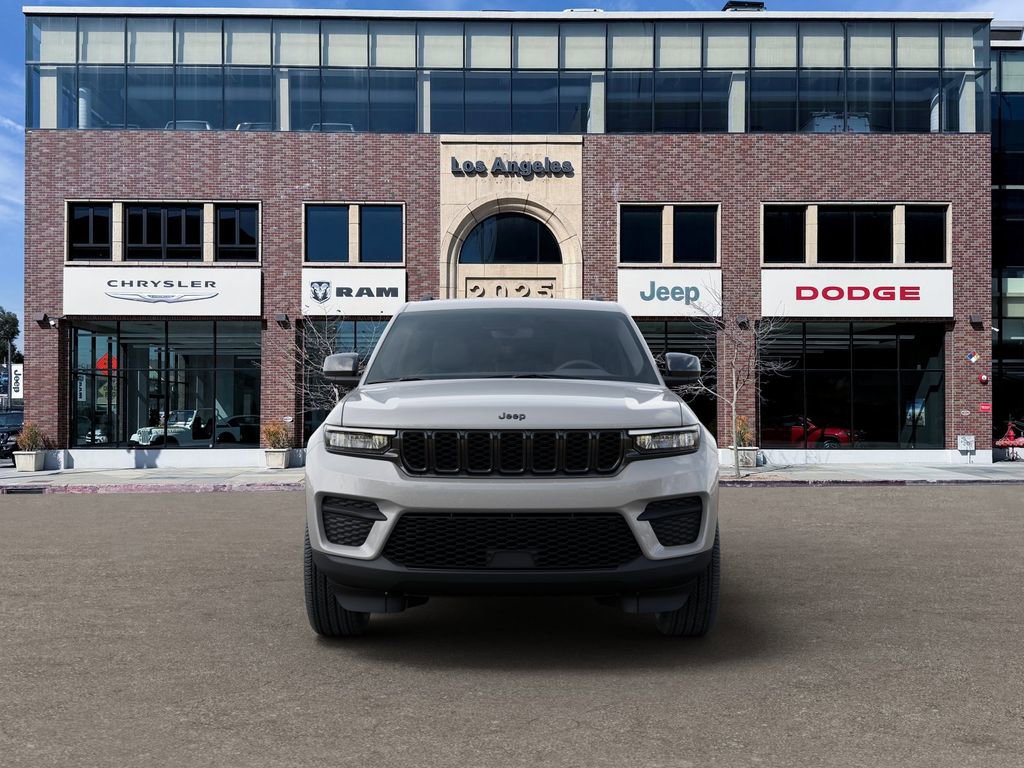 New 2025 Jeep Grand Cherokee Altitude image 6
