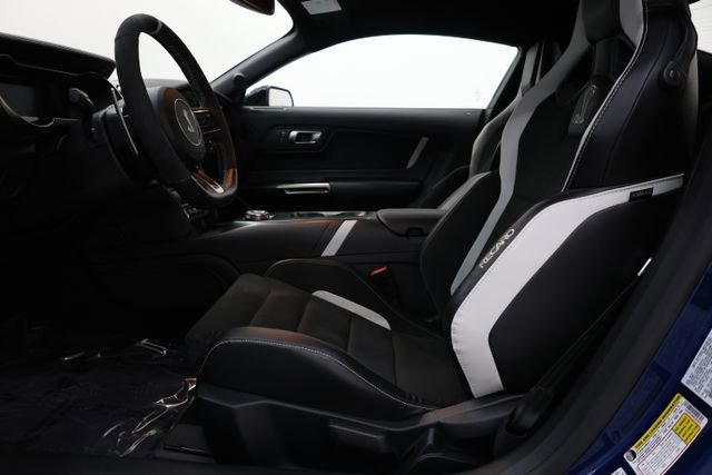 Used 2022 Ford Mustang Shelby GT500 w/ Carbon Fiber Track Pack RWD image 74