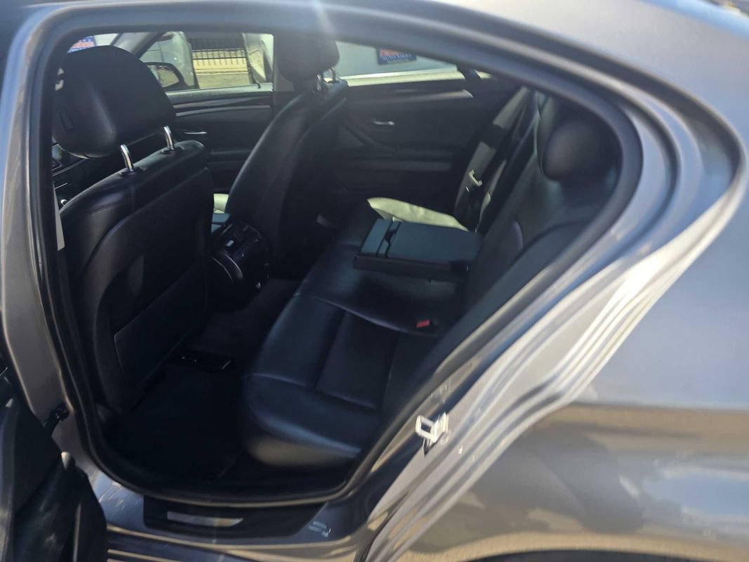 Used 2014 BMW 528i xDrive Sedan AWD/4WD image 35
