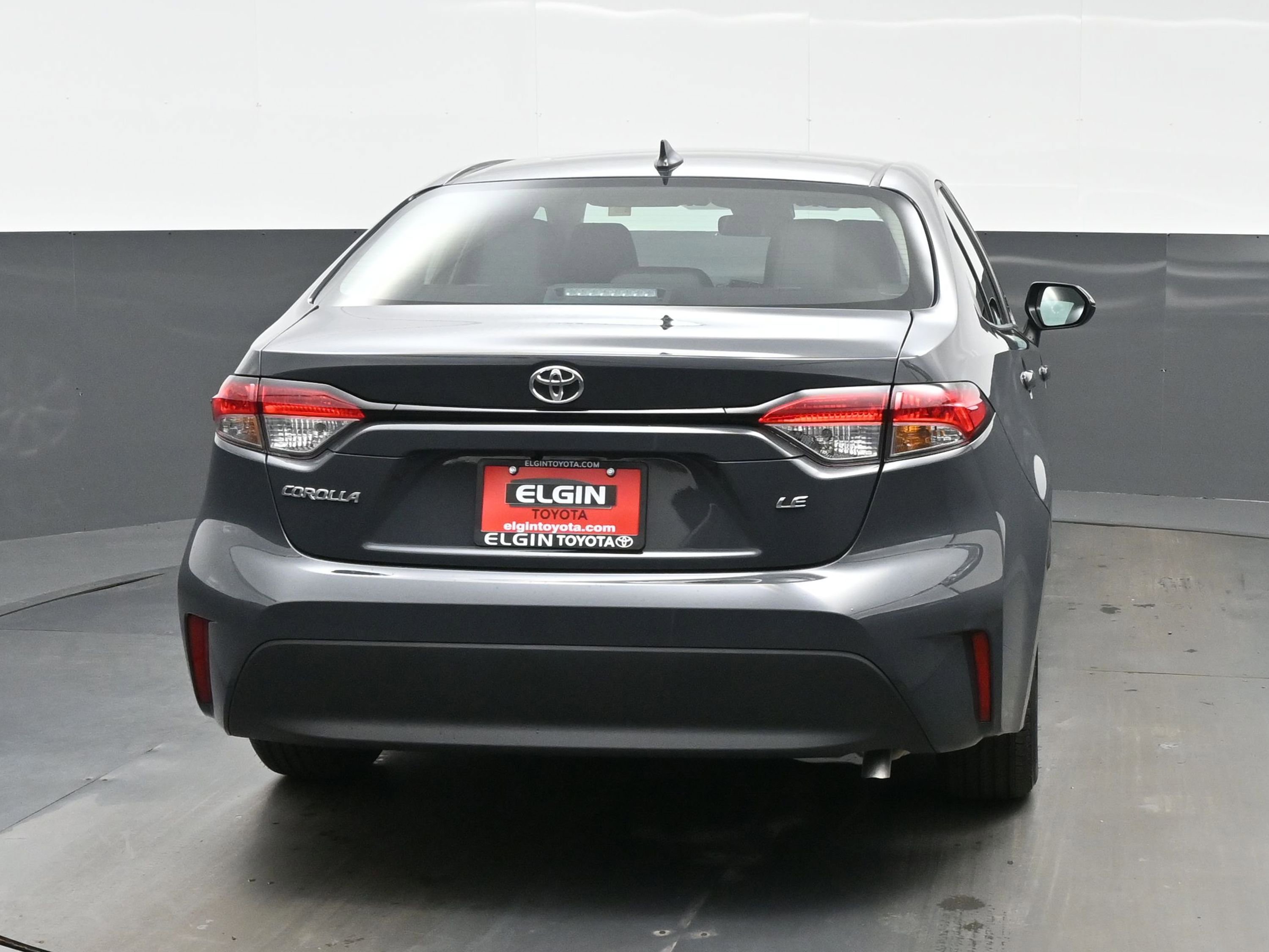 Used 2026 Toyota Corolla LE FWD image 5