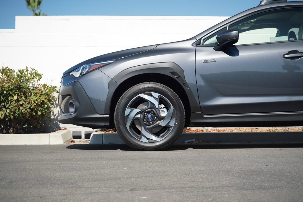 New 2026 Subaru Crosstrek 2.5i Limited w/ Crosstrek Mirror Package AWD/4WD image 2