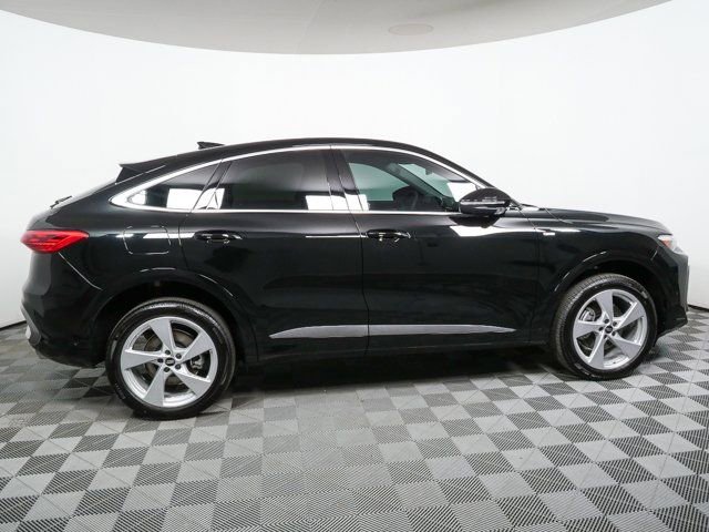 New 2025 Audi Q5 Premium Plus AWD/4WD image 2