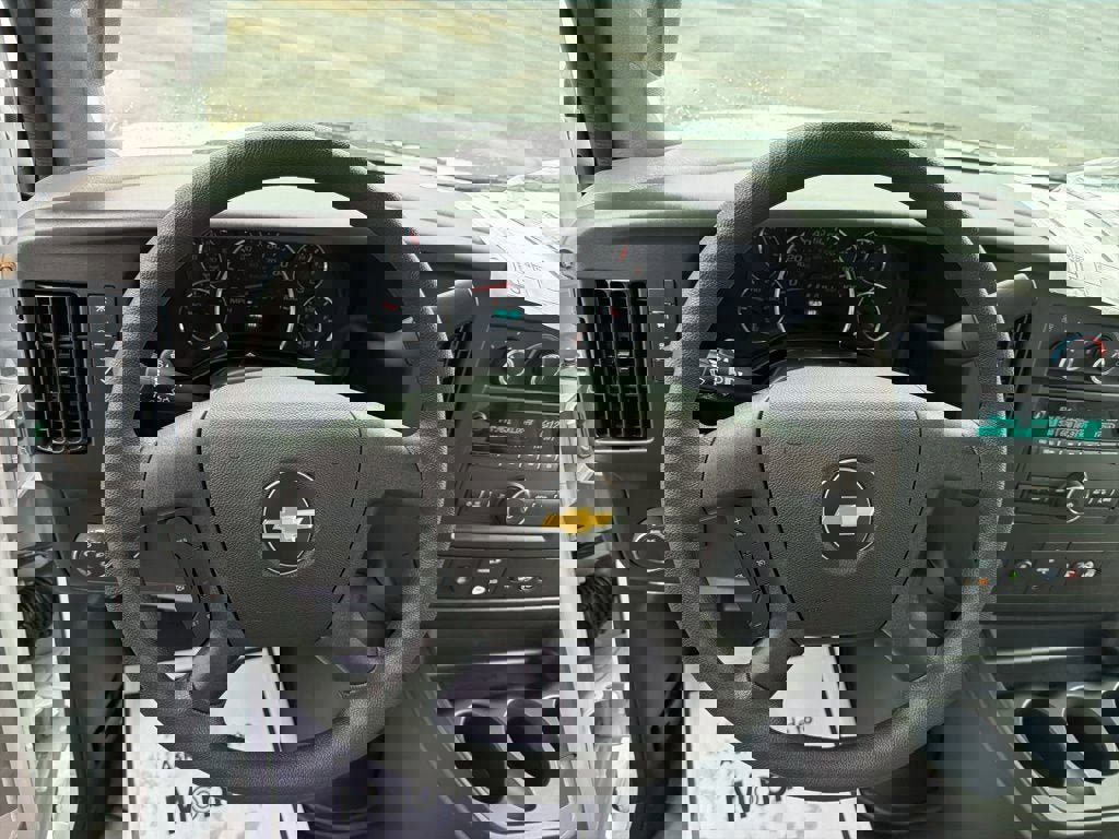 New 2026 Chevrolet Express 3500 w/ Power Convenience Package image 15