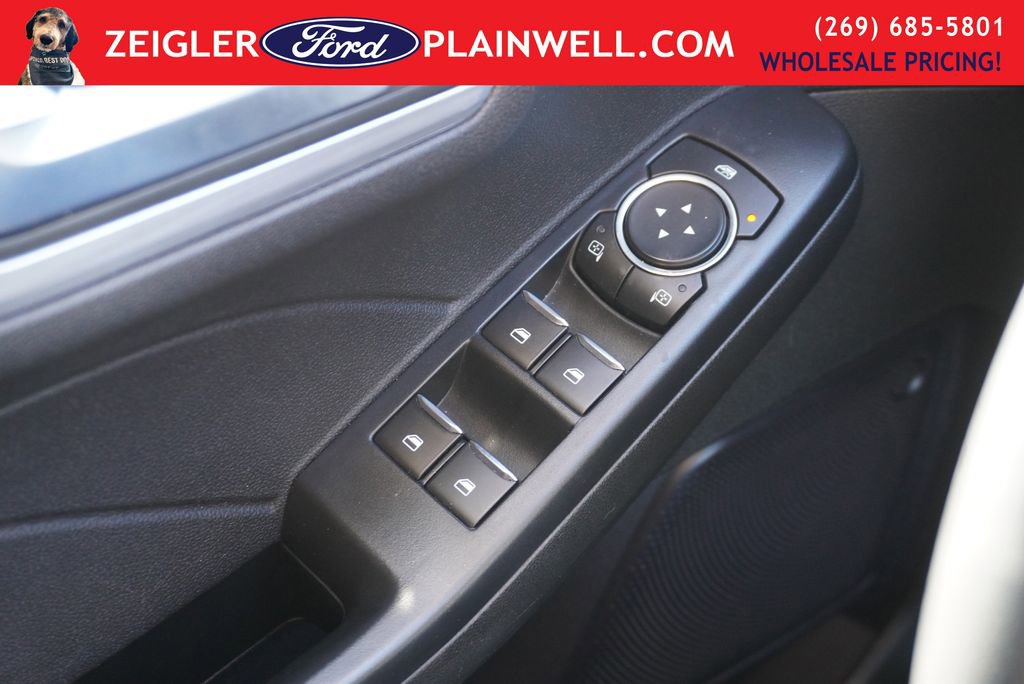 Used 2024 Ford Escape Platinum image 33
