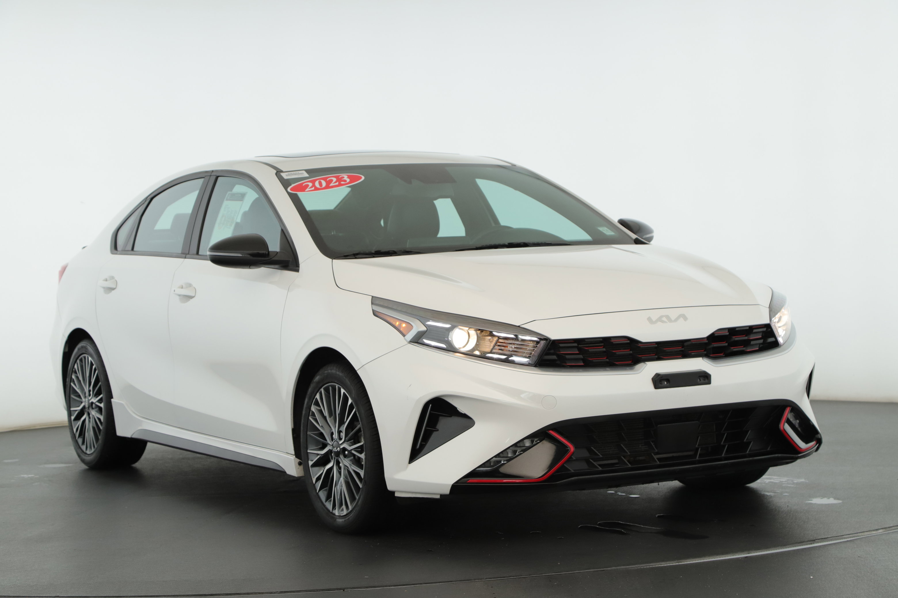 Used 2023 Kia Forte GT-Line w/ GT-Line Premium Package image 1