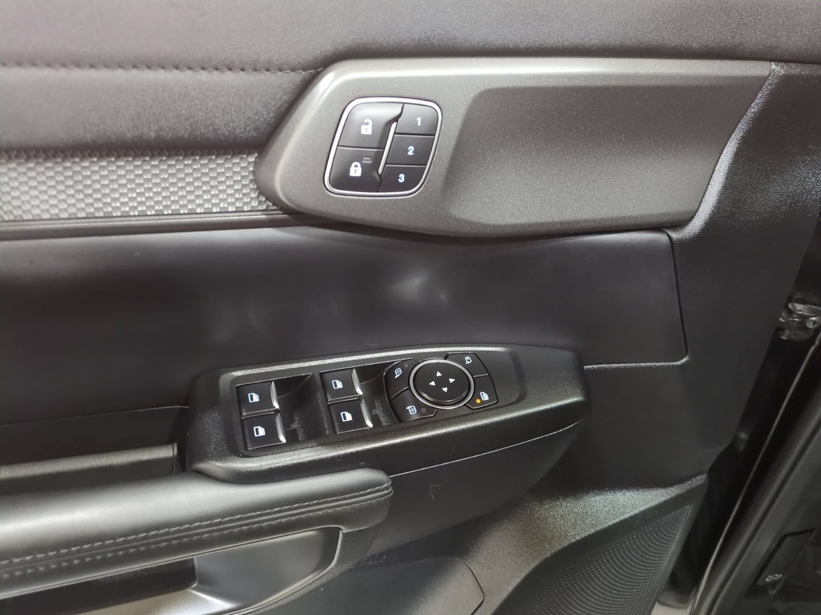 Used 2024 Ford Ranger Raptor AWD/4WD image 17