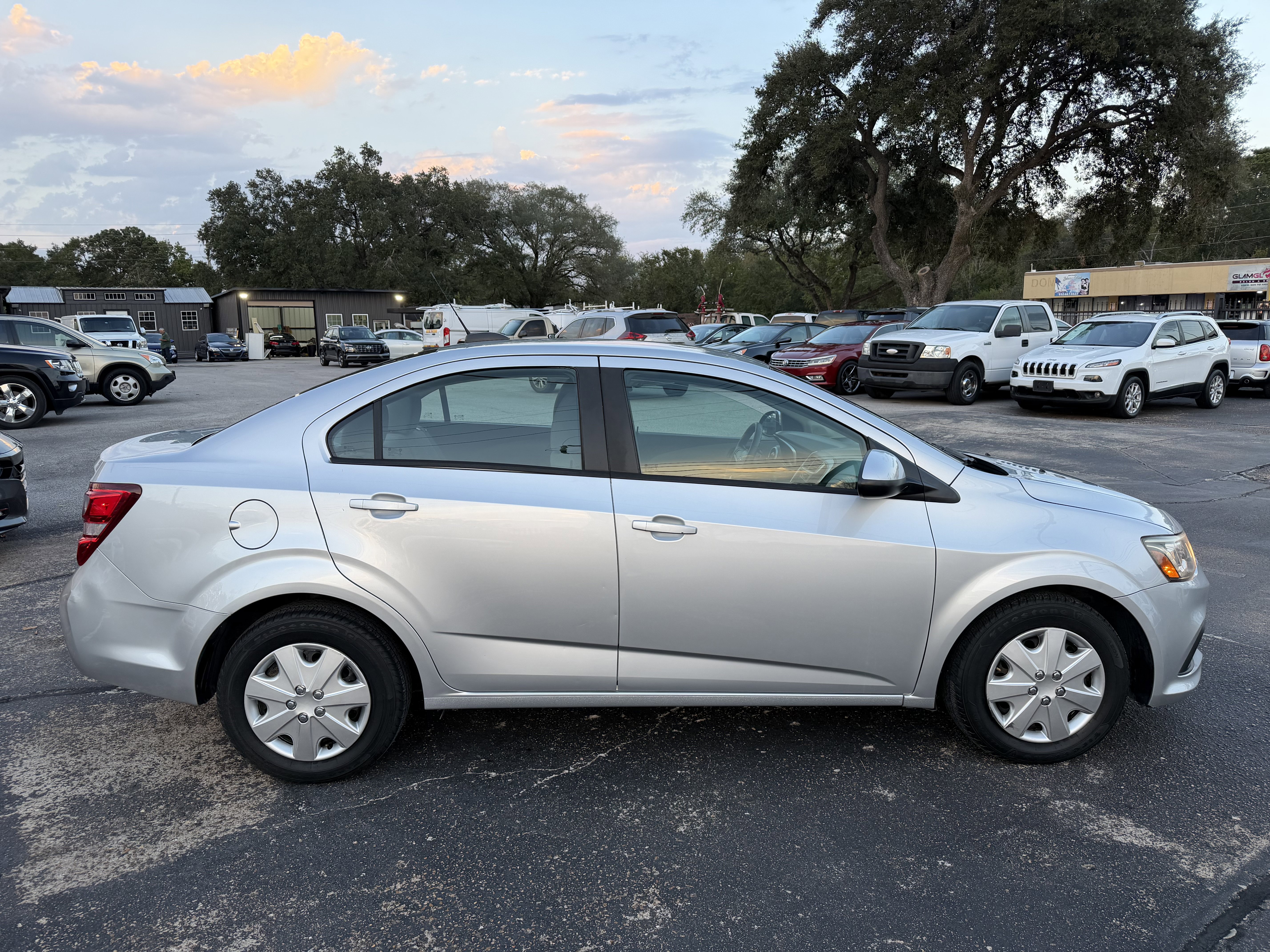 Used 2018 Chevrolet Sonic LS FWD image 7