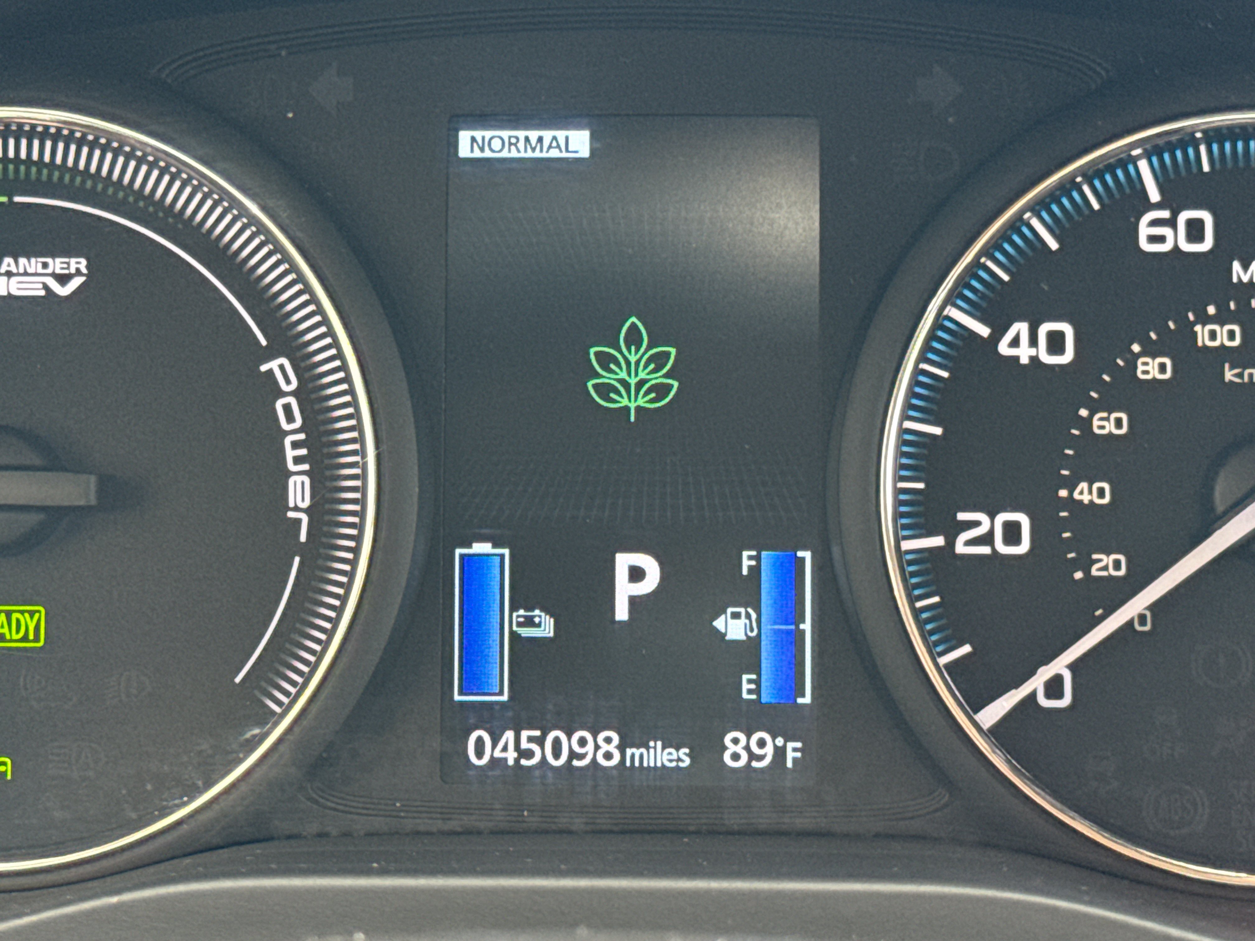 Used 2018 Mitsubishi Outlander SEL AWD/4WD image 22