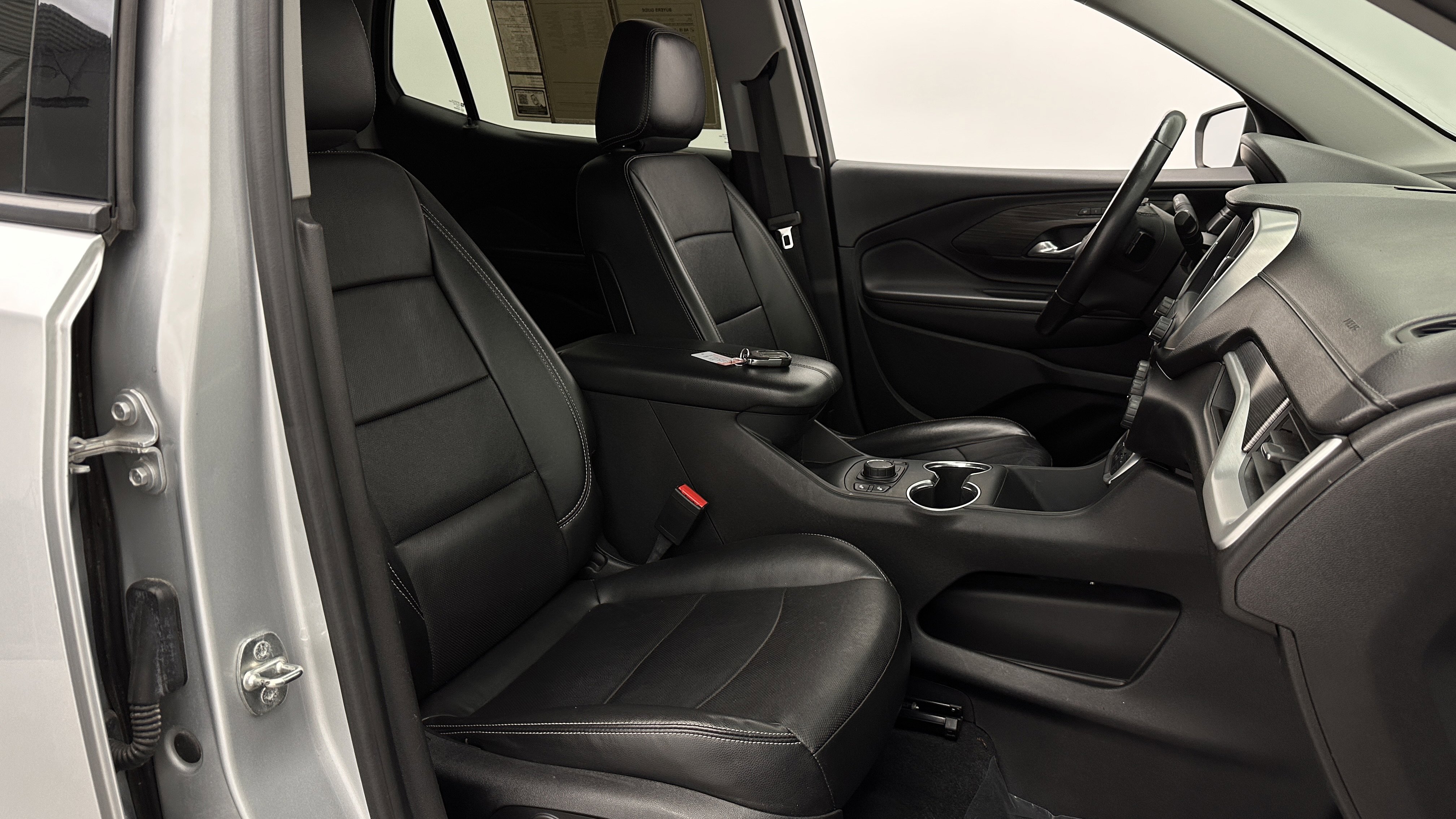 Used 2022 GMC Terrain SLT image 35