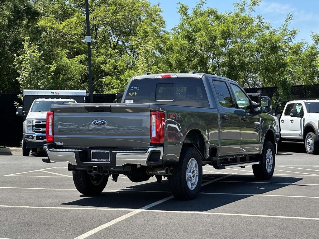 New 2026 Ford F250 XLT w/ FX4 Off-Road Package AWD/4WD image 3