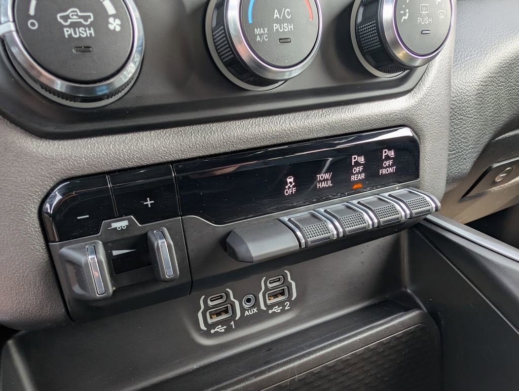Used 2023 RAM 1500 Lone Star image 32