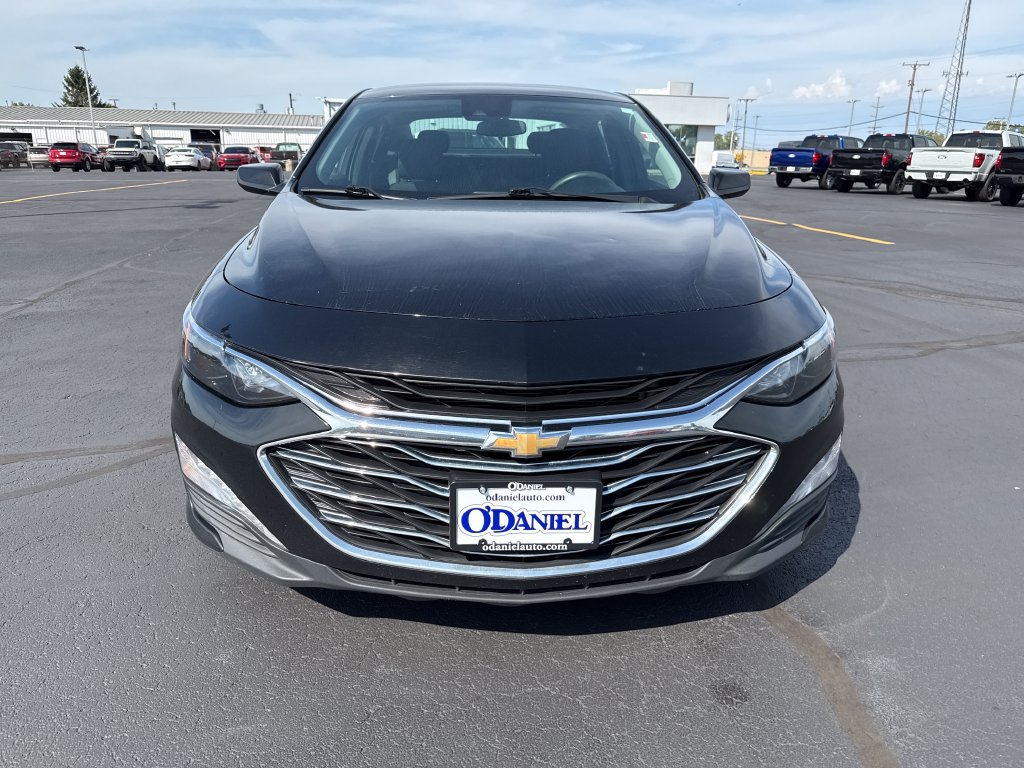 Used 2024 Chevrolet Malibu LT FWD image 3