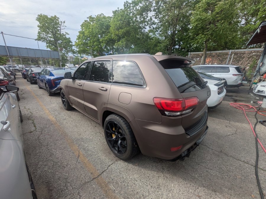 Used 2018 Jeep Grand Cherokee Trackhawk AWD/4WD image 2