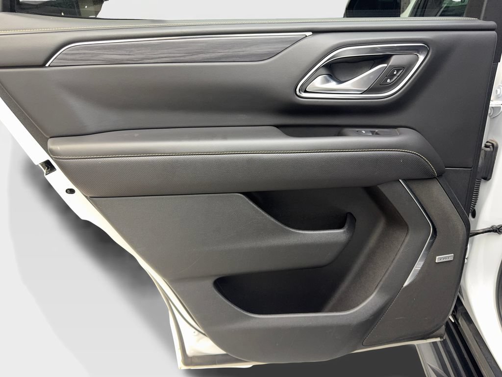 Used 2024 GMC Yukon SLT RWD image 38