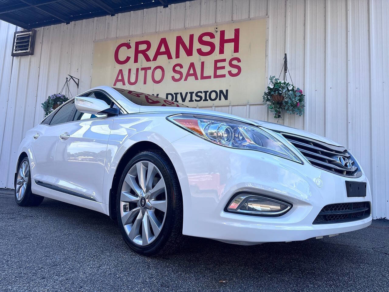 Used 2014 Hyundai Azera Limited w/ Option Group 02 FWD image 1